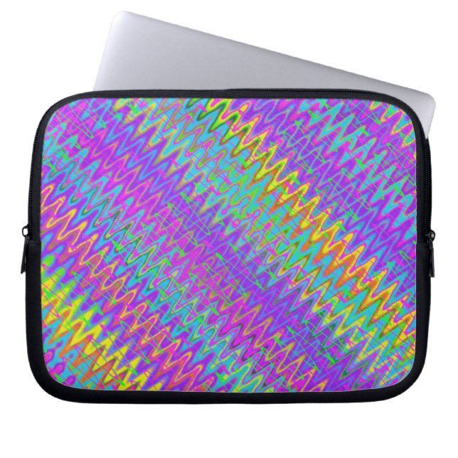 Tie Dye Crazy Chevron Laptop Sleeve (Framsidan)