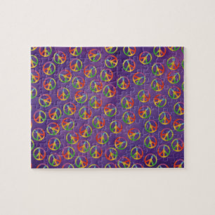 Tie Dye-Fredstecken på Lila Pussel