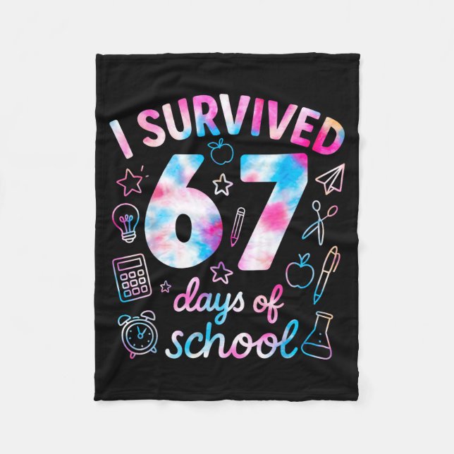 Tie Dye I Survived 67 Days Of School Funny Six Sev Fleecefilt (Framsidan)