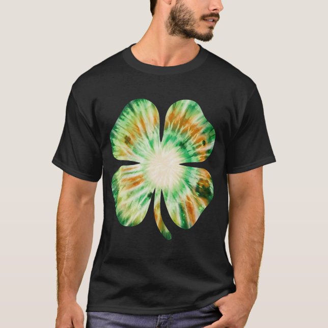 Tie Dye Irish Shamrock Lucky Four Leaf Clover T Shirt (Framsida)