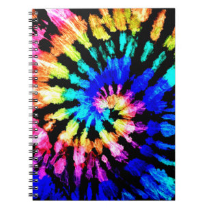 Tie Dye mönster. Hand plockade regnbågsshibori. BL Anteckningsbok