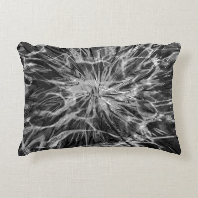 TIE DYE SVART VIT PRYDNADSKUDDE (Framsidan)