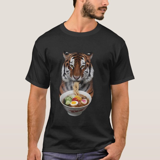 Tiger Äter Ramen Realistisk T Shirt (Framsida)