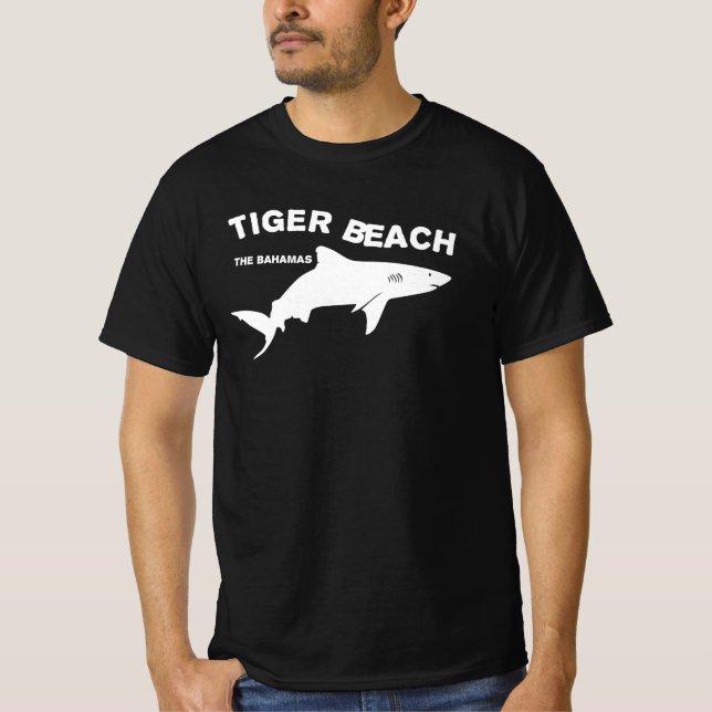Tiger Beach - Bahamas Shark Diving T-Shirt (Framsida)