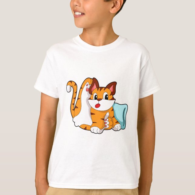 Tiger cat with Pillow T Shirt (Framsida)