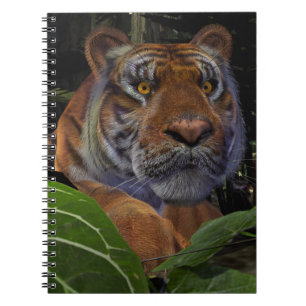 Tiger Crouching i Jungle Anteckningsbok Med Spiral