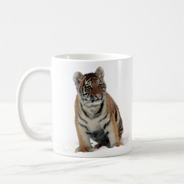 Tiger Cub in the Snow Photograph Kaffemugg (Vänster)
