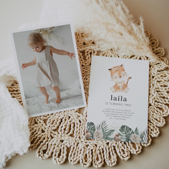 Tiger Grey Blommigt Photo Birthday-inbjudan Inbjudningar (Skapare uppladdad)