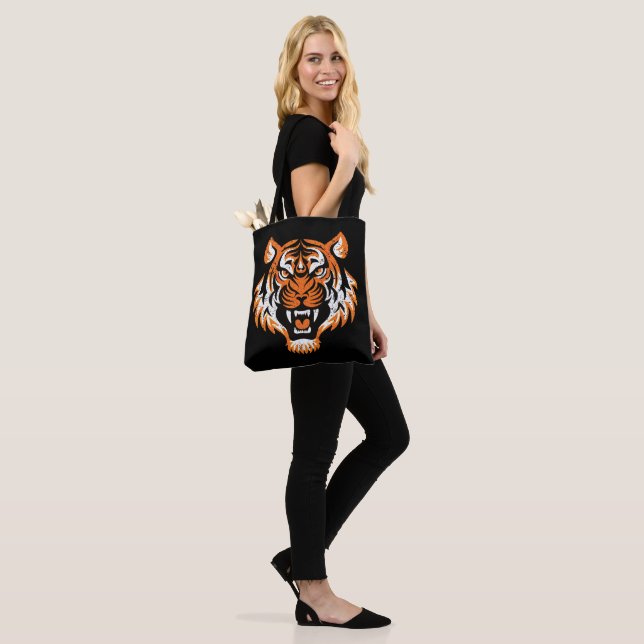 Tiger Head Tygkasse (På modell)