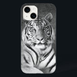 Tiger i svartvitt<br><div class="desc">Ett svart och vitt fotografi av en sibiisk tiger från porträtt.</div>