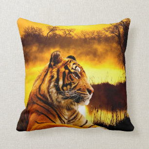 Tiger och solnedgång kudde