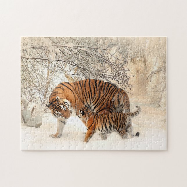 Tiger och Unge i Snö Jigszawa Puzzle Pussel (Horisontell)