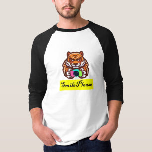 Tiger på Prowl (med en kamera!) T Shirt