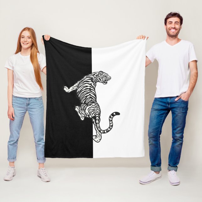 Tiger på svart och vitt fleecefilt (På plats)