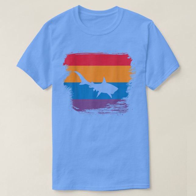 Tiger Shark Shadow silhouette med färgstark Flagga T Shirt (Design framsida)