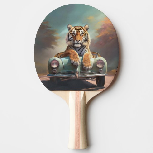 Tiger sittande på en sportbil  pingisracket (Framsidan)