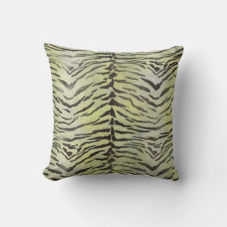 Tiger Skin Print in Lime Chartreuse Kudde