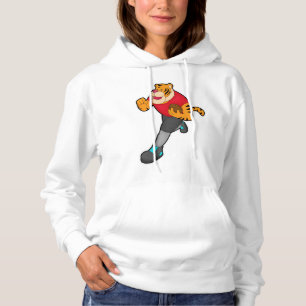 Tiger som fotbollsspelare med fotboll t shirt