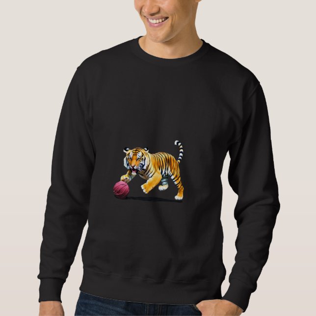 Tiger som spelas med Boll i garnstråd Lång Ärmad Tröja (Framsida)