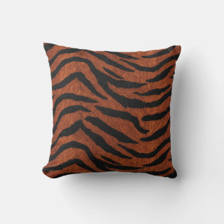 Tiger Stripe Wild Pattern Kudde