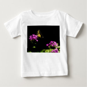 Tiger Swallowtail Butterfly på Vild Phlox T Shirt