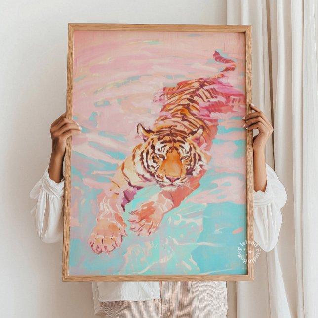 Tiger Swimming Bathroom Skriv ut Poster (Skapare uppladdad)