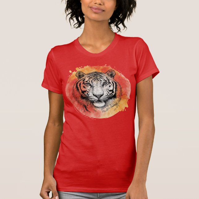 Tiger symbol of courage.  T-Shirt (Framsida)