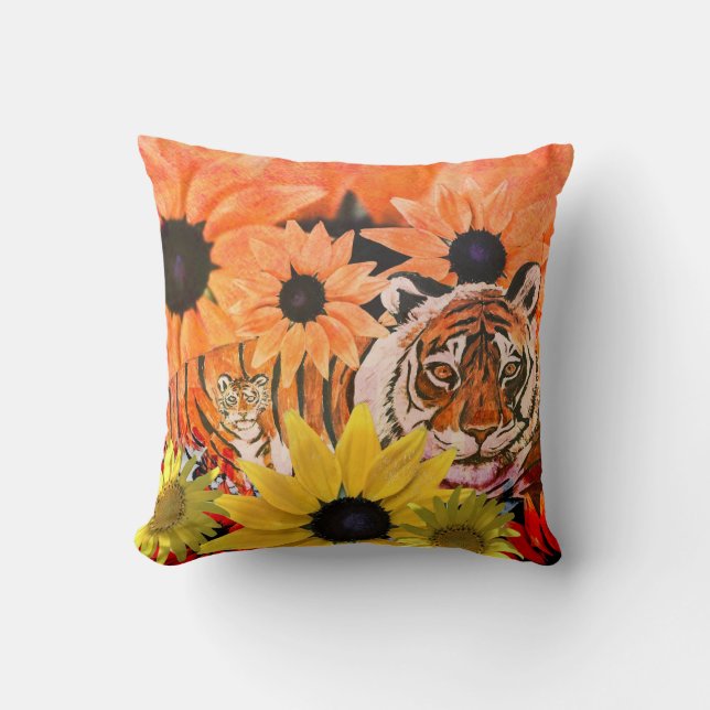 Tiger, Unge, Blommor och Orange Färg Kudde (Framsida)