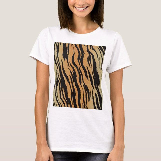 Tiger utan sömlös bakgrund i struktur i mönster t-shirt (Framsida)