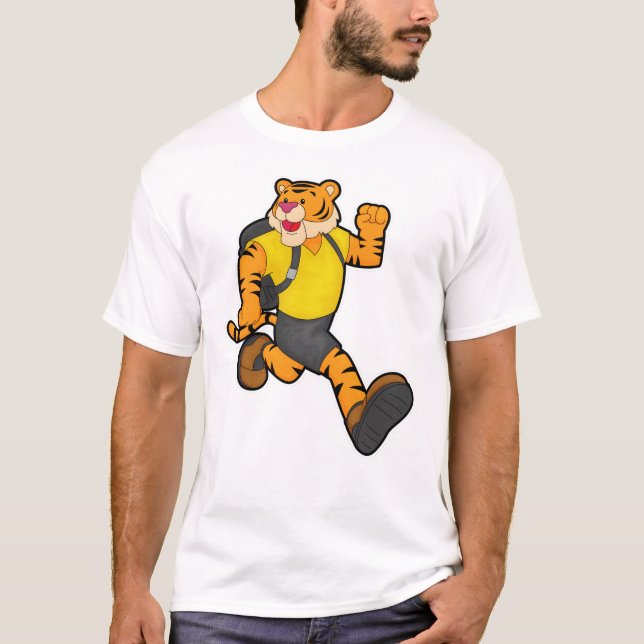 Tiger vid körning med ryggsäck t shirt (Framsida)