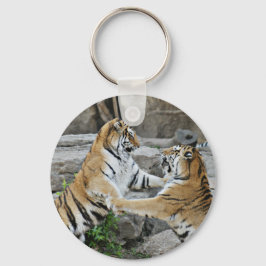 TIGERKAMP - HANDLINGSFOTOGRAFI NYCKELRING