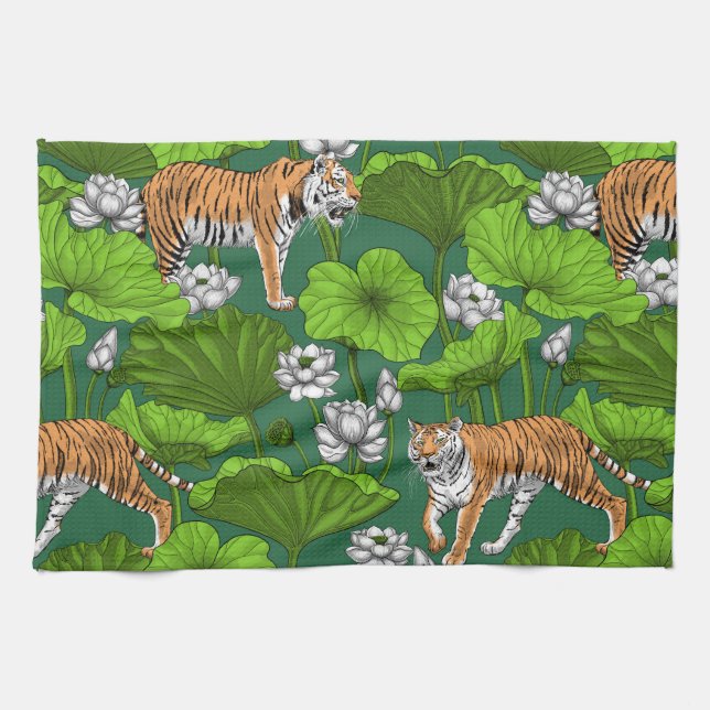 Tigers i den vita lotus dammen kökshandduk (Horisontell)