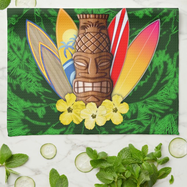 Tiki maskerar och surfingbrädor kökshandduk (Vikta)