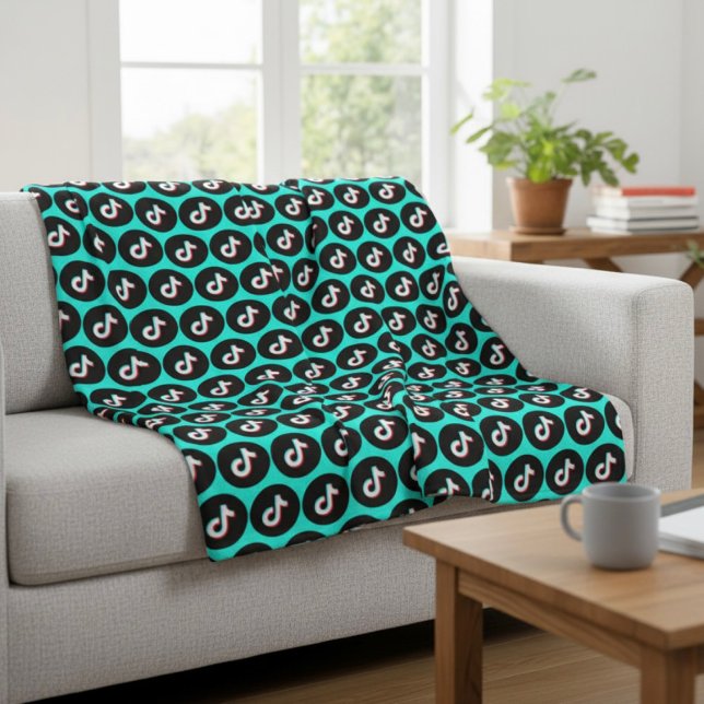 TikTok Fleece Blanket (Skapare uppladdad)