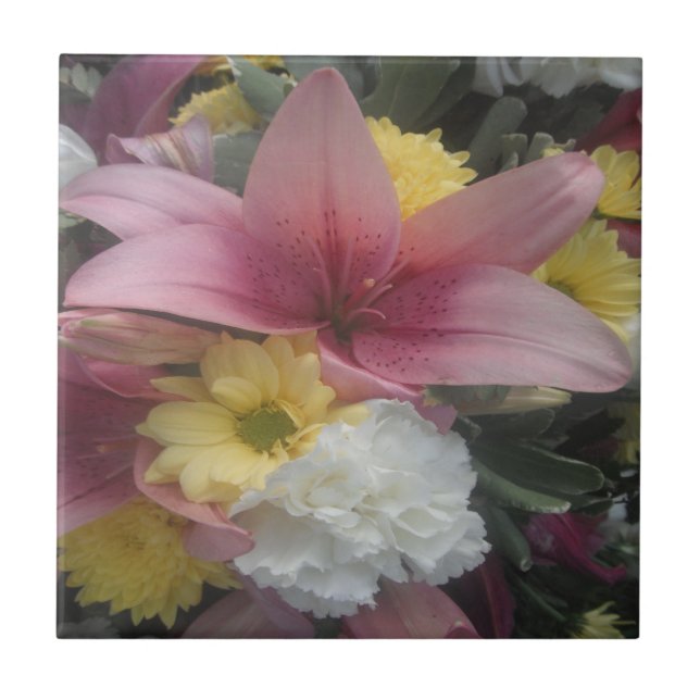 Tile Rosa Lily Beauty Kakelplatta (Framsidan)