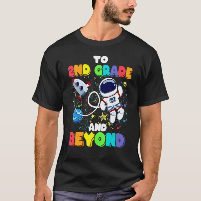 till andra Klass och efter andra astronauten tillb T Shirt (Framsida)