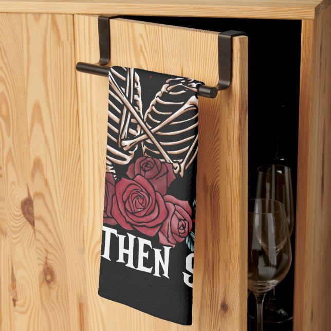 Till Dödsköket Towel Kökshandduk (Thirds Fold)