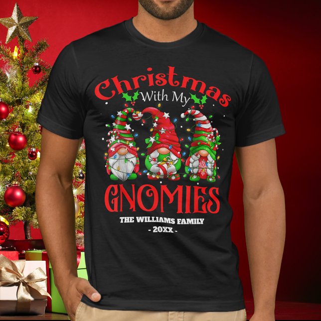 Till jul med min Gnomies-familj T Shirt (Skapare uppladdad)