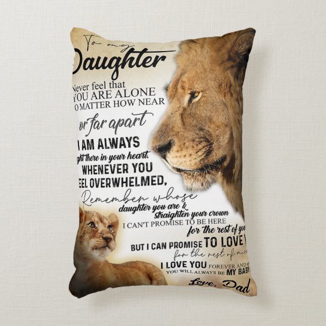 Till min dotter Lejon Familjefytt, Dotter Birthday Prydnadskudde (Framsidan(Vertikal))