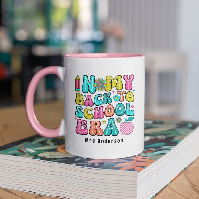 Tillbaka till skolan färgrik retro lärare  mugg (Skapare uppladdad)