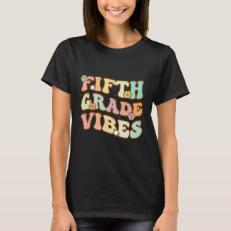 Tillbaka till skolan Femte klassens vibbar Student T Shirt