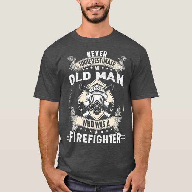 Tillbakadragna Firefighter-gåvor, pensionerade bra T Shirt (Framsida)