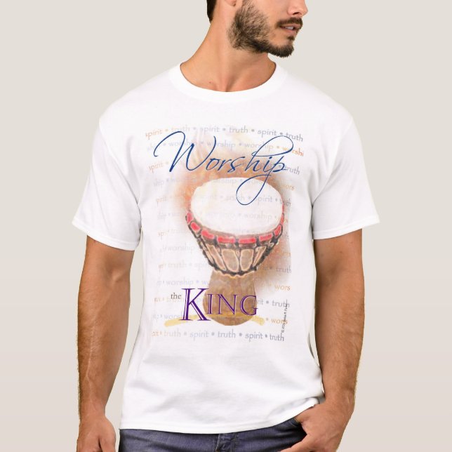 Tillbe utslagsplatsen för kungen (djembe) tee (Framsida)