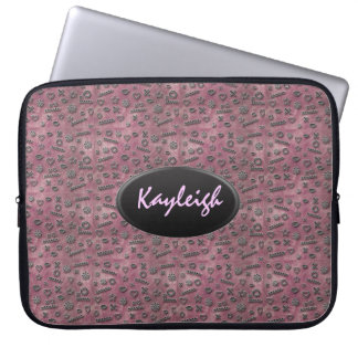 Tillfoga din kända rosa märkes- laptop sleeve