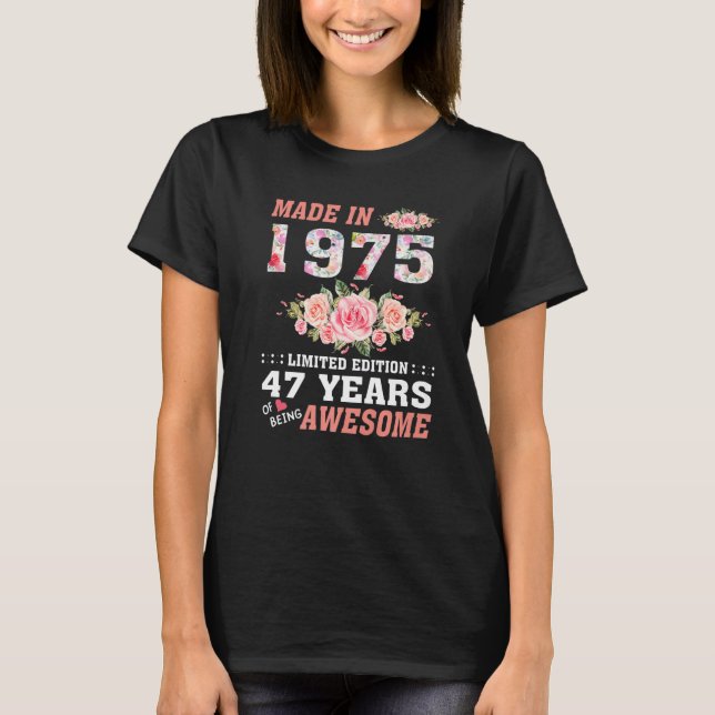 Tillverkad 1975 under 47 år av Fantastisk T Shirt (Framsida)