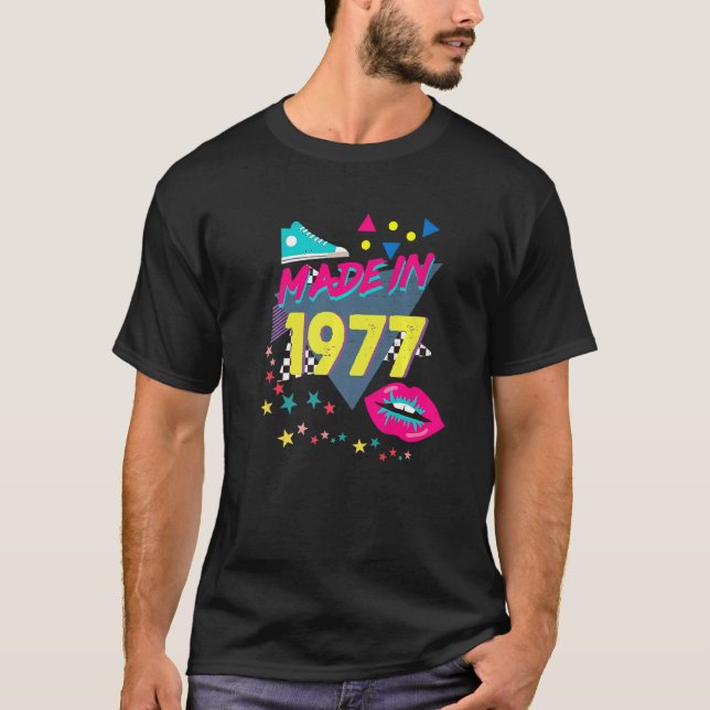 Tillverkad 1977 45:e födelsedagen 80-talet 1990-ta t shirt (Framsida)