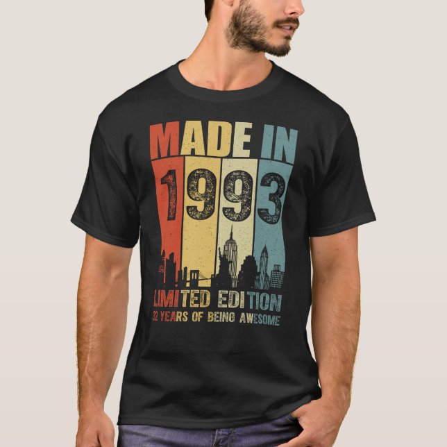 Tillverkad 1993 Begränsad utgåva 32 år T Shirt (Framsida)