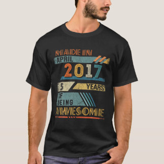 Tillverkad i april 2017 5 år gammal 5:e födelsedag t shirt