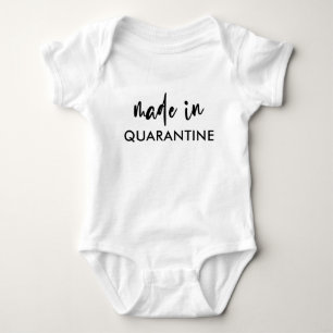 Tillverkad i Quarantine Calligraphy Funny Corona B T Shirt
