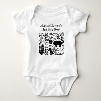 Tillverkad med Kärlek & Chaos’ Funny Baby T-Shirt